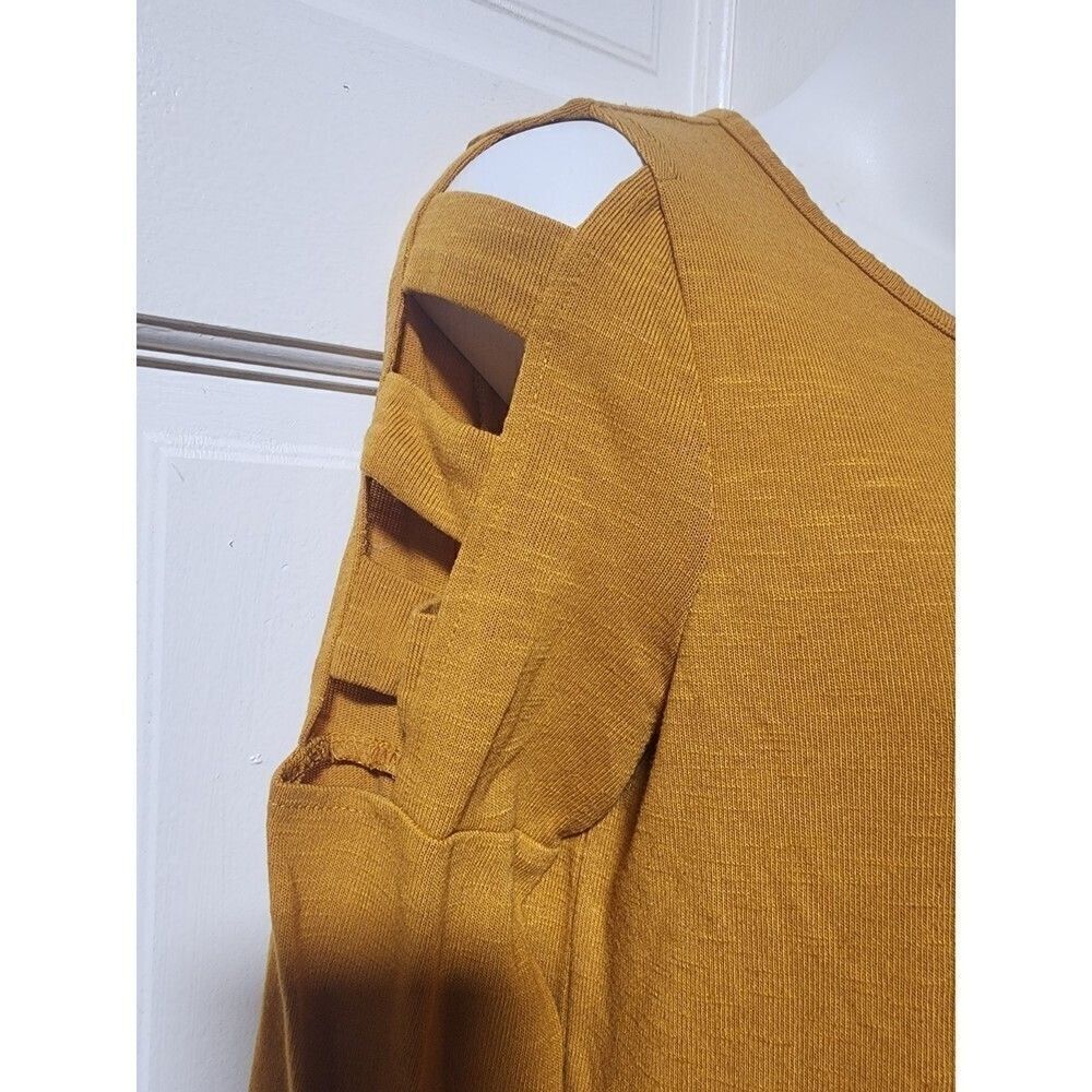 Women's Small Cut Out Pullover Top, Casual Round Neck Long Sleeve Pullover - Picture 12 of 13